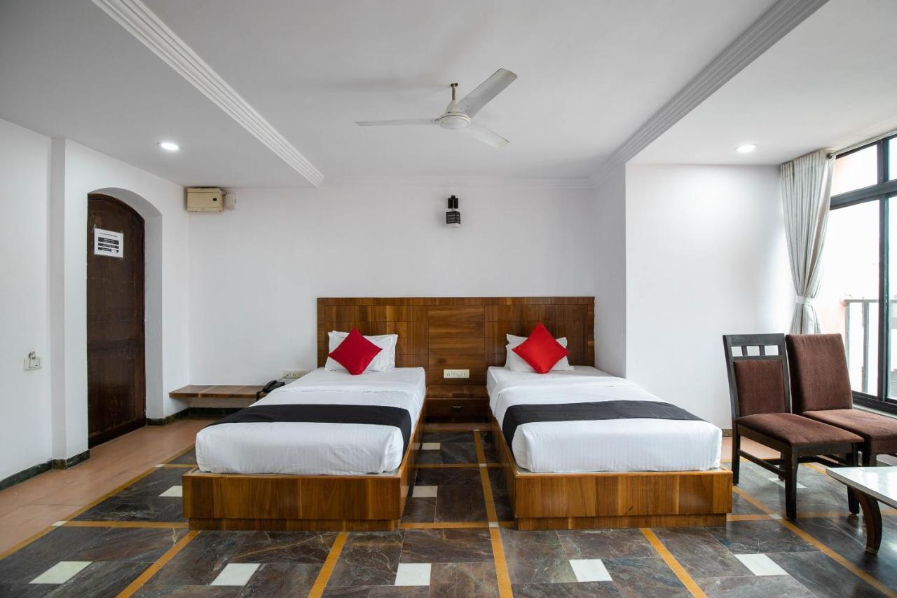 Collection O 49275 Hotel Suman City Gandhinagar Exterior photo
